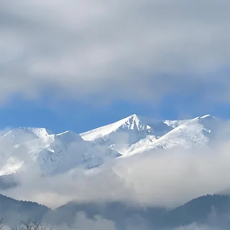 Cosy Apartment Near The Gondola Lift Of Bansko Апартаменты